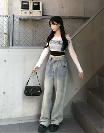 holiday and holiday 빈티지 블루 스트레이트 데님 팬츠
