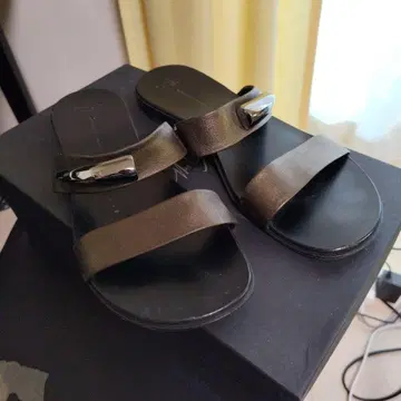Giuseppe Zanotti 쥬세페 자노티 브라운 샌들 43