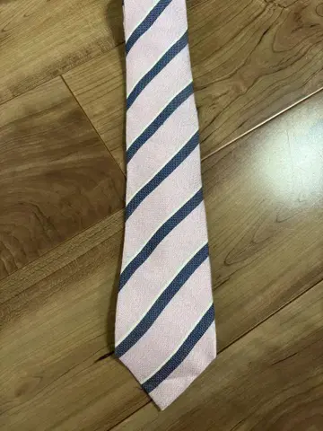 유나이티드 애로우즈 핑크 네이비 스트라이프 넥타이