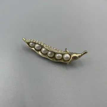 055 달팽이 모양 브로치, 펄 장식
