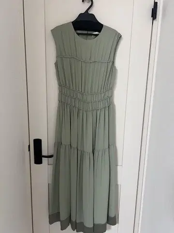 Lily Brown 쉬폰 개더 원피스