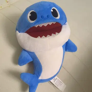 베이비 샤크 노래하는 봉제 인형