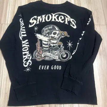 SKULL WORKS 흡연자 롱 슬리브 셔츠
