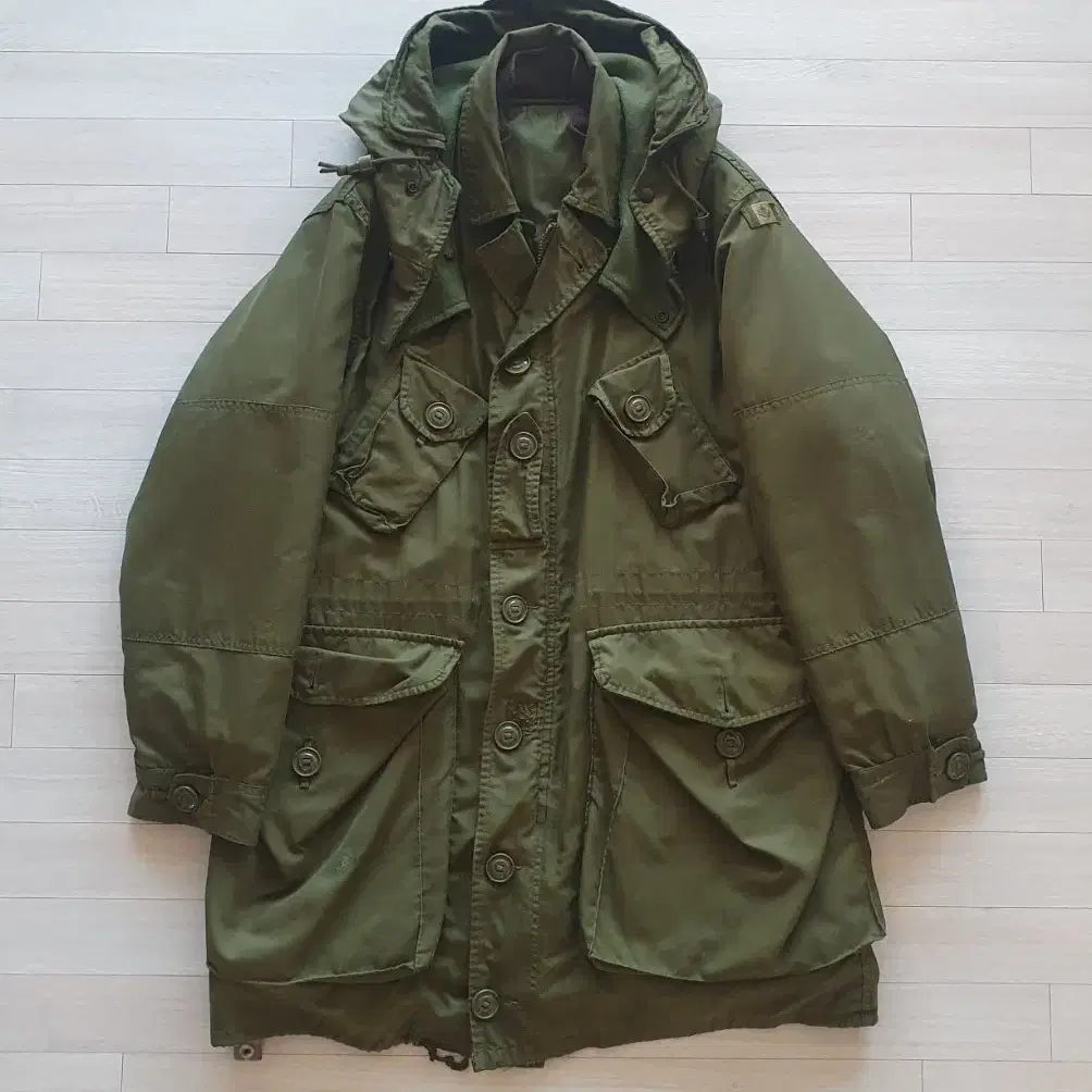 Canadian Armed Forces Extreme Cold Weather Parka M/R #캐나다군파카