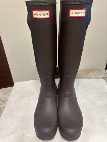 HUNTER 다크 브라운 롱 부츠