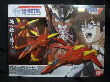 반다이 VF HI-METAL 'VF-19 개조 파이어 발키리'