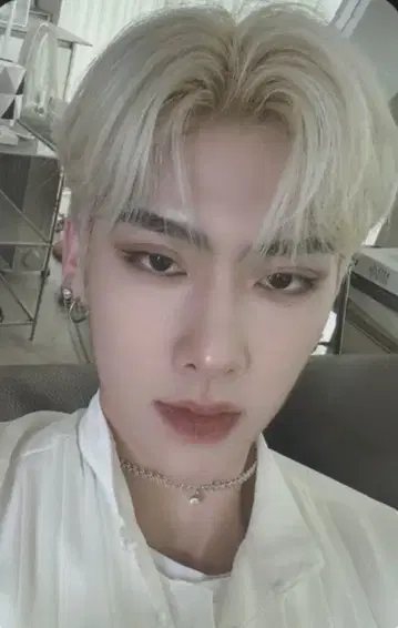 제로베이스원 에버라인 구 VIN 유스 인 더 쉐이드