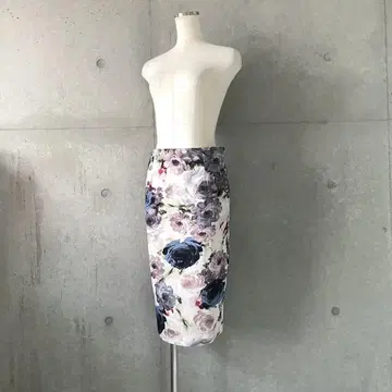 보타니컬 플라워 타이트 스커트 S