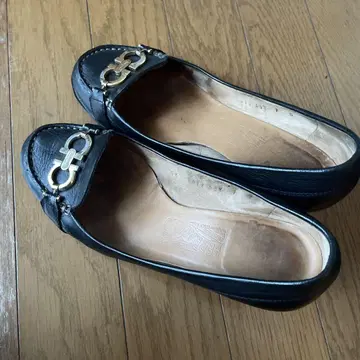 블랙 가죽 로퍼 골드 금장 장식 24cm~24.5cm
