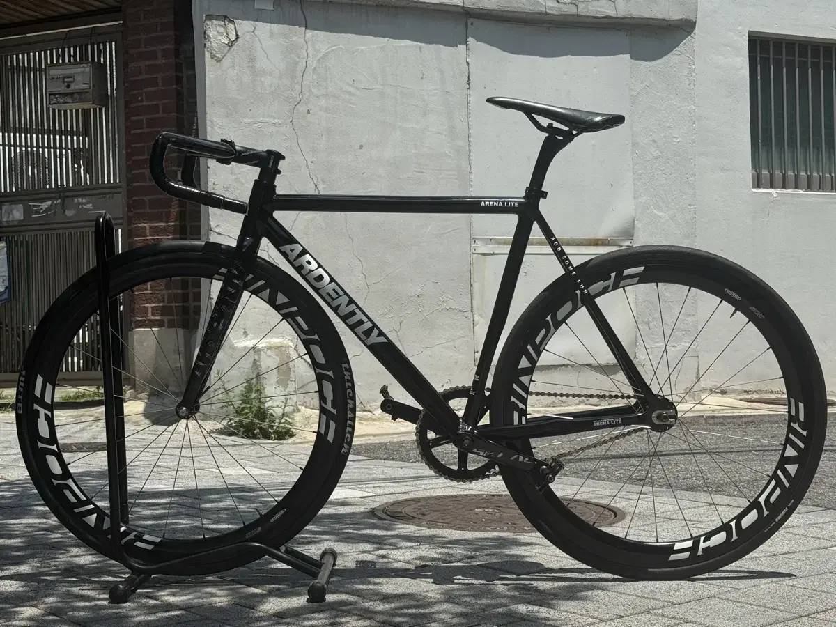 Ardently Fixie Bike