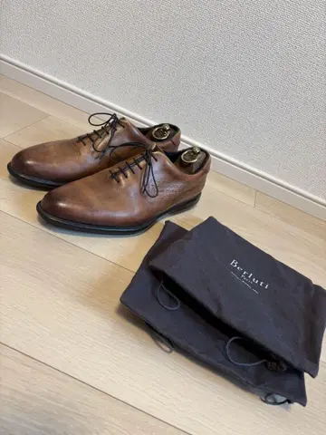 정품 Berlti 벨루티 가죽 신발 25cm 40 슈 트리 포함
