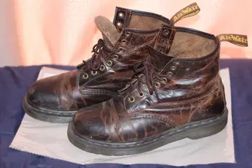 [레어 아이템] [빈티지] Dr.Martens 다크 브라운 가죽