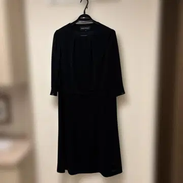 SOIR PERLE 블랙 원피스