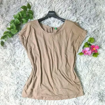 유나이티드 컬러 오브 베네통 슬리브리스 티셔츠 (S) 베이지 상의