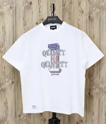 Schott 화이트 티셔츠 QUALITY OVER QUANTITY