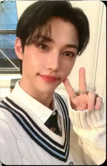StrayKids WAVE13 FELIX NACIFIC 콜라보 뒷면 그린