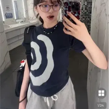 nugu 네이비 티셔츠