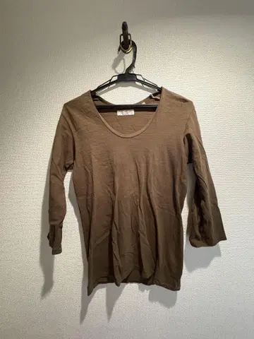 H.R. MARKET 브라운 3/4 소매 티셔츠 S 사이즈