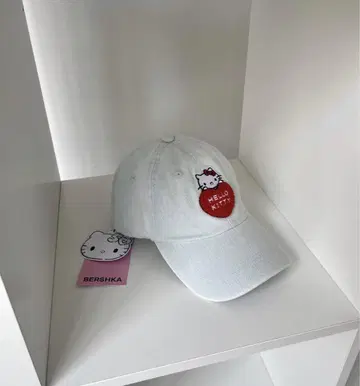 Bershka 헬로키티 야구 모자