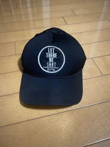 LET THERE BE SURT 블랙 트래커 캡