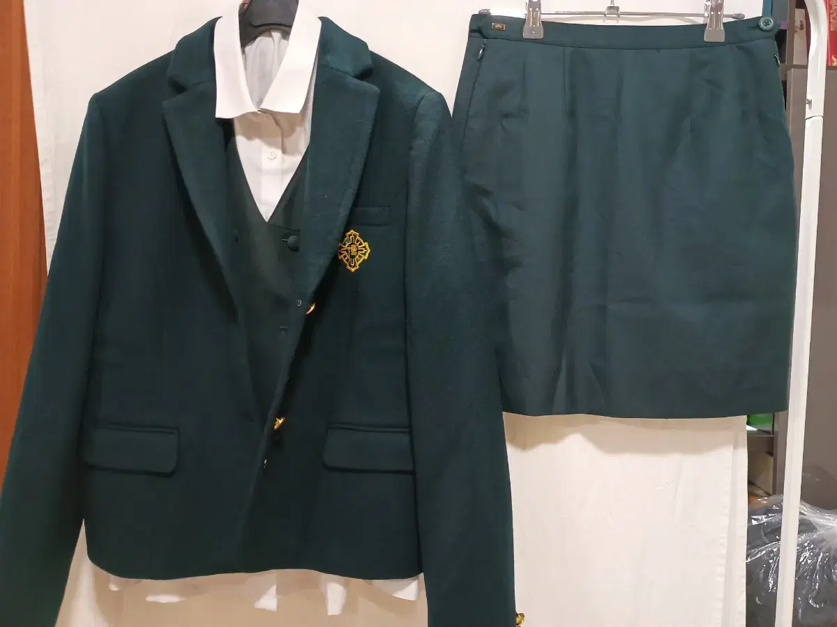 Pretty girl's school uniform, spring and autumn uniform, short skirt set d65