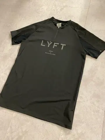 LYFT 컴프레스션 티셔츠 블랙 티셔츠 M