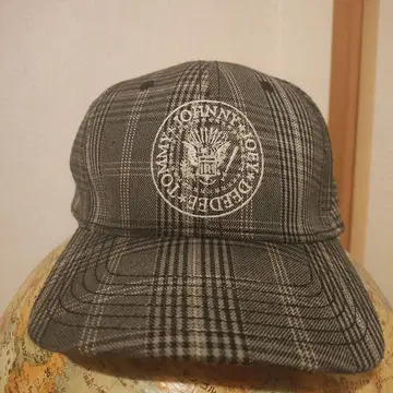 RAMONES 체크 무늬 캡