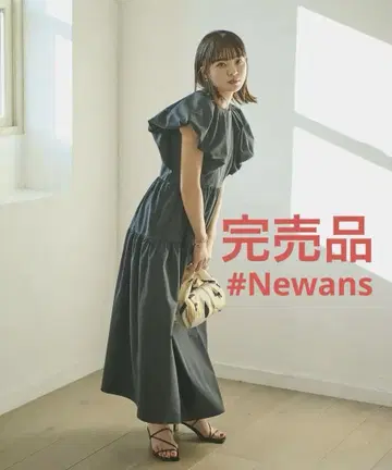 ANSWER for 사진 찍기 좋은 스타일 윙 슬리브 티어드 원피스