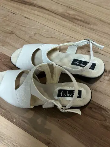 Acho 컴포트 샌들