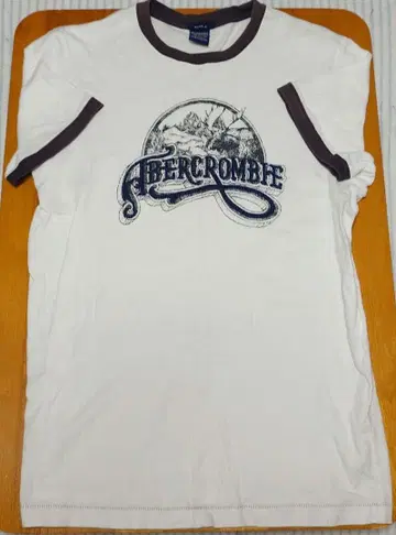 Abercrombie 빈티지 프린트 티셔츠 화이트 M 사이즈