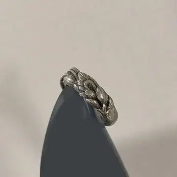 블러디 마리 실버 반지 마그놀리아