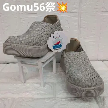 Gomu56 초경량 V 컷 메쉬 스니커즈 23cm