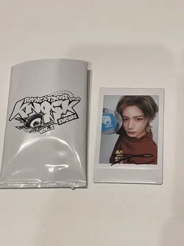 boynextdoor 보이넥 사인 폴라로이드 이하