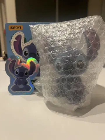 52TOYS 스티치 피규어