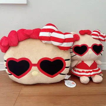아베일 한정판 일광화상 키티 봉제 인형 쿠션 다이 컷 2개 세트