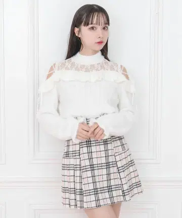허니시나몬 허니시나몬 오프숄더 레이스 리본 니트