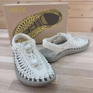 킨 우먼 유니크 화이트/콘스톡 23.5cm