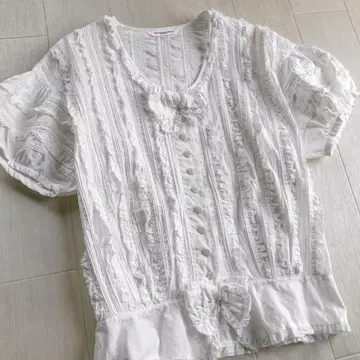 원더풀 월드 핀턱 피코 프릴 화이트 럭셔리 블라우스