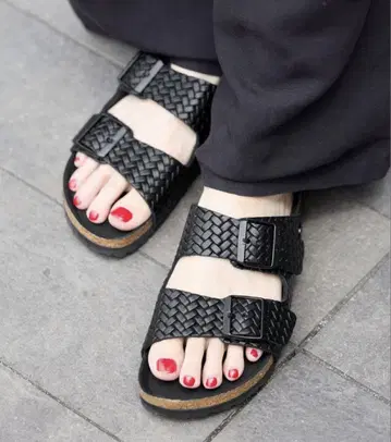 버켄스탁 ARIZONA WOVEN EMBOSS