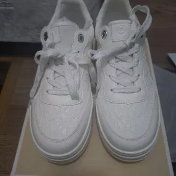 마이클코어스 HAYES 스니커즈