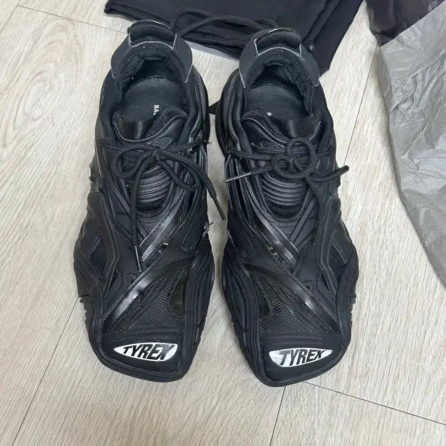 Balenciaga tyrex 39 BALENCIAGA tyrex 39