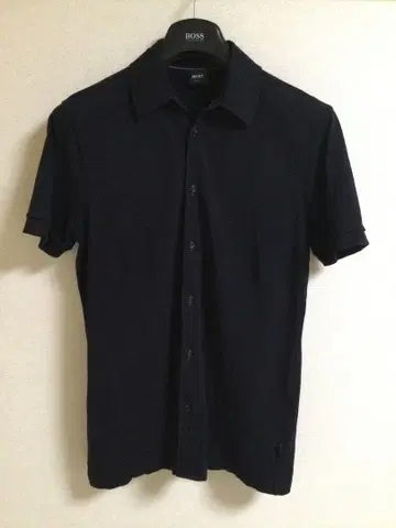 HUGO BOSS 블랙 반팔 셔츠 남성용 M