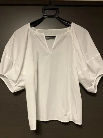 Spick and Span 화이트 반팔 블라우스