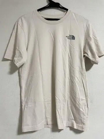 THE NORTH FACE M 사이즈 크림 티셔츠
