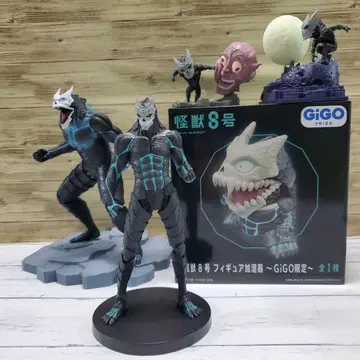 괴수 8호 피규어