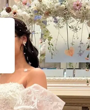 화이트 플라워 귀걸이