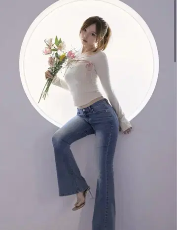 안드마리 andmary 하트 힙 플레어 데님