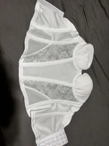 화이트 브라이덜 이너 BCC300 D70