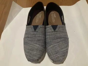 TOMS 슬립온 M10 네이비 계열