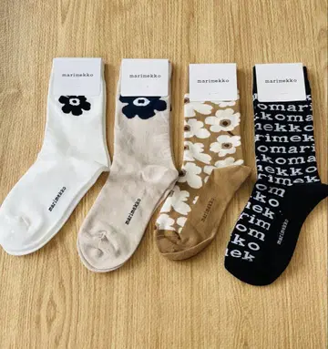 새상품 마리메꼬 양말 4켤레